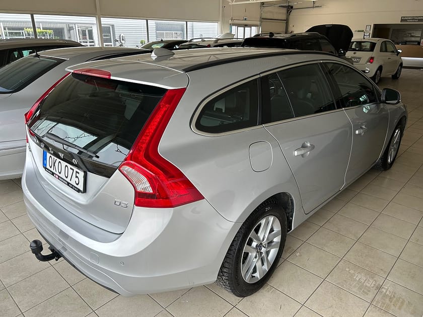 Bild 3 av Volvo V60 D3 Geartronic Momentum Euro 6 Drag