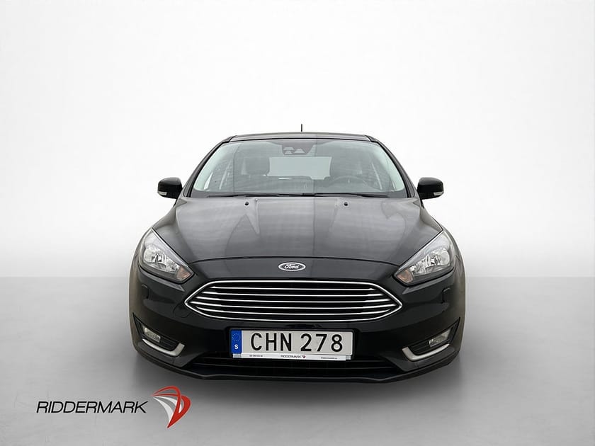 Bild 2 av Ford Focus 1.0 EcoBoost Titanium Kamera Navigation CarPlay