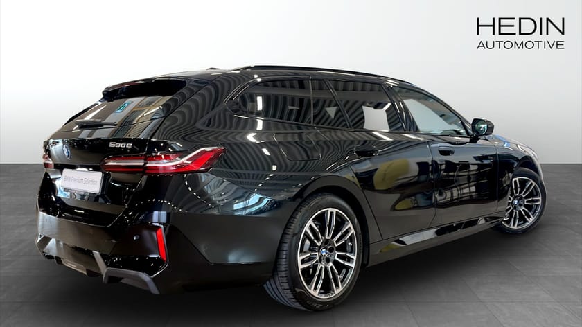 Bild 2 av BMW 530e xDrive Touring Drag H/K Rattvärme M-Sport