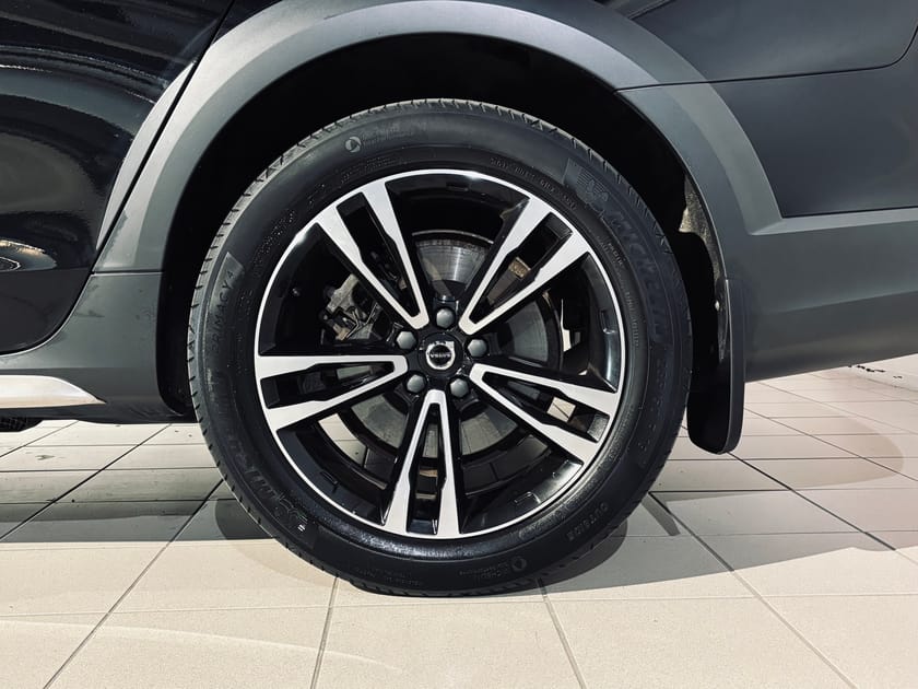 Bild 4 av Volvo V90 Cross Country B4 AWD Diesel Adv SE | Teknikpaket |