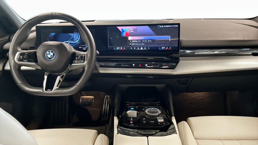 Bild 4 av BMW i5 eDrive40 Touring M Sport Business Edt Panorama El Stolar H/K