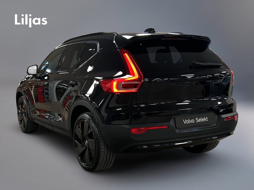 Bild 4 av Volvo EX40 Single Motor Extended Range M R Ultra Black Edt//360-kamera//Glastak//
