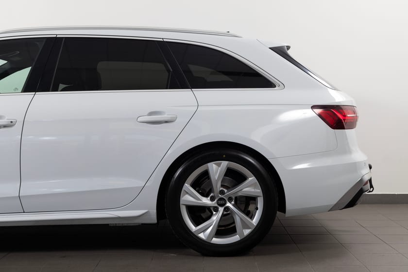 Bild 5 av Audi A4 Avant 40 TFSI quattro S line Matrix B-kamera Dragkrok MOMS
