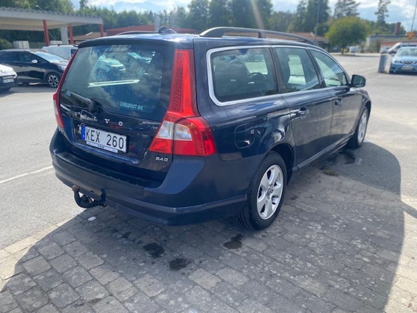 Bild 3 av Volvo V70 2.4D Geartronic, 175hk Momentum, drag, kamrem bytt