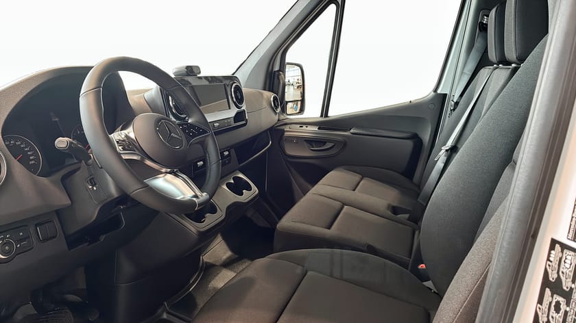 Bild 4 av Mercedes-Benz Sprinter 319 CDI 4x4 Panel Van SKÅP A2 SELECT
