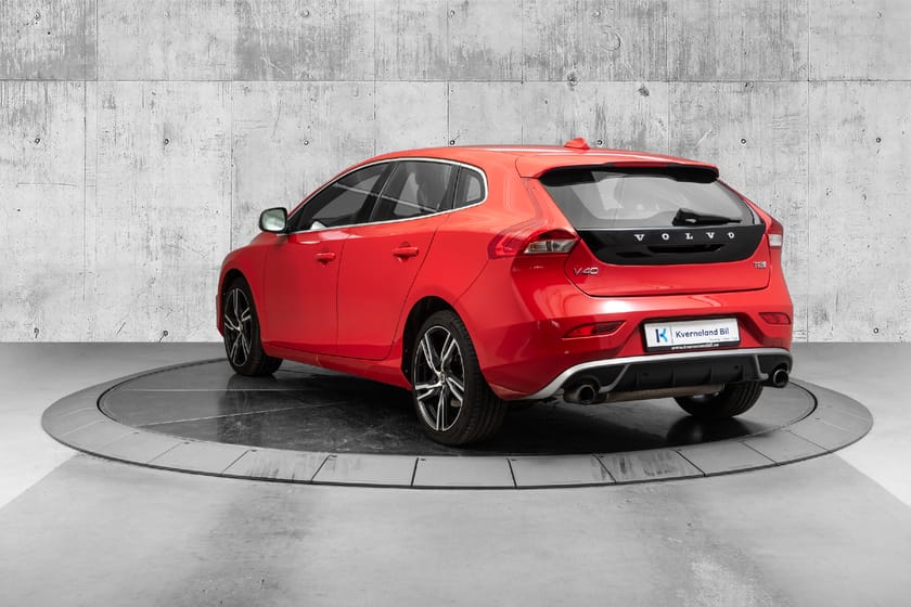 Bilde 4 av Volvo V40 T2 R-design Ryggekamera/Navipro/18/Manuell/Garanti