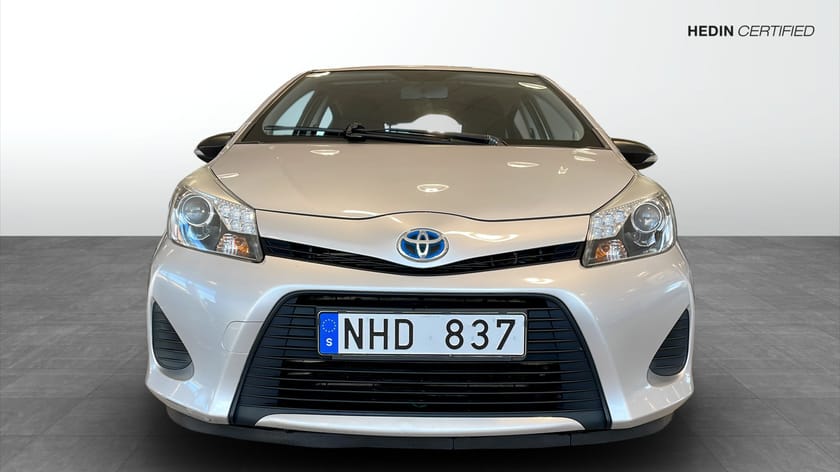 Bild 2 av Toyota Yaris Hybrid 1.5 75hk P-sensorer Automat Nyservad