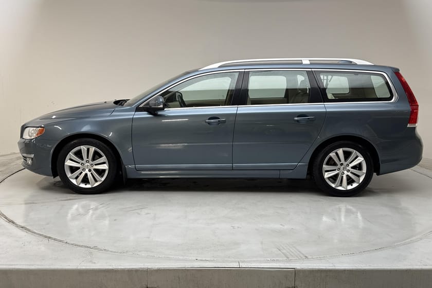 Bild 2 av Volvo V70 II D2 (115hk) Summum Driver Support GPS Drag