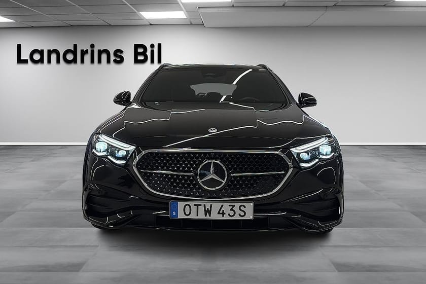 Bild 2 av Mercedes-Benz E 300 T e e,AMG Line,Panorama,Dragkrok,MOMS