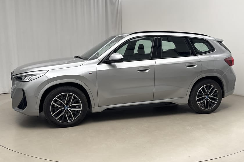 Bild 2 av BMW iX1 xDrive30 xDrive30, U11 (313hk) M Sport H/K
