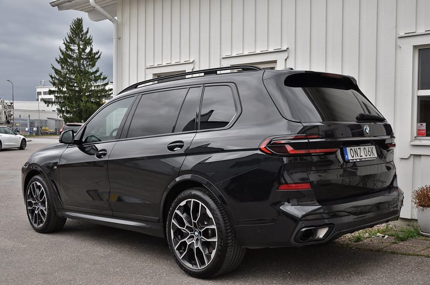 Bild 4 av BMW X7 xDrive40d M Sport Aut Comfort Exclusive B&W Pano Moms