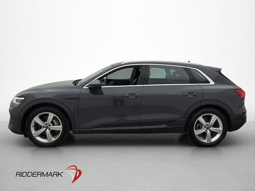 Bild 5 av Audi Q8 55 e-tron quattro MOMS Drag Kamera Skinn Adaptiv