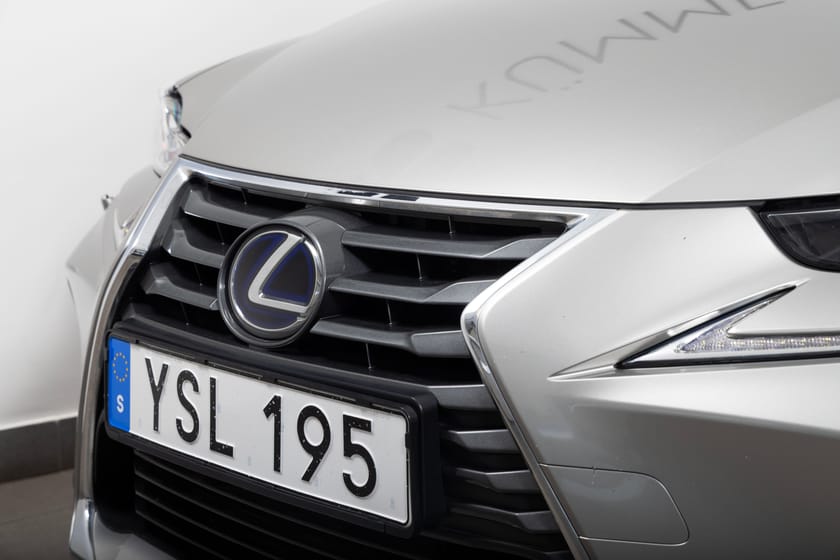Bild 3 av Lexus IS 300h 2.5 CVT 223hk Navi/Bkamera/Keyless