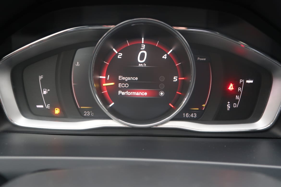 Volvo V60 2018 - miniatyr 10