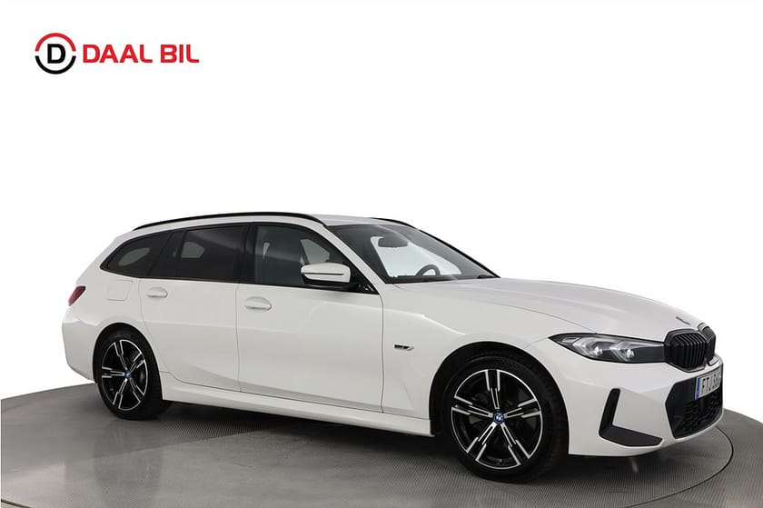 Bild 4 av BMW 330e xDrive Touring 292HK M-SPORT DRAG COCKPIT NAVI HIFI
