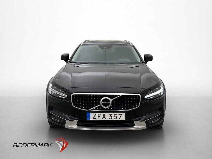 Bild 2 av Volvo V90 Cross Country D4 AWD Pro Skinn Drag Värmare Kamera