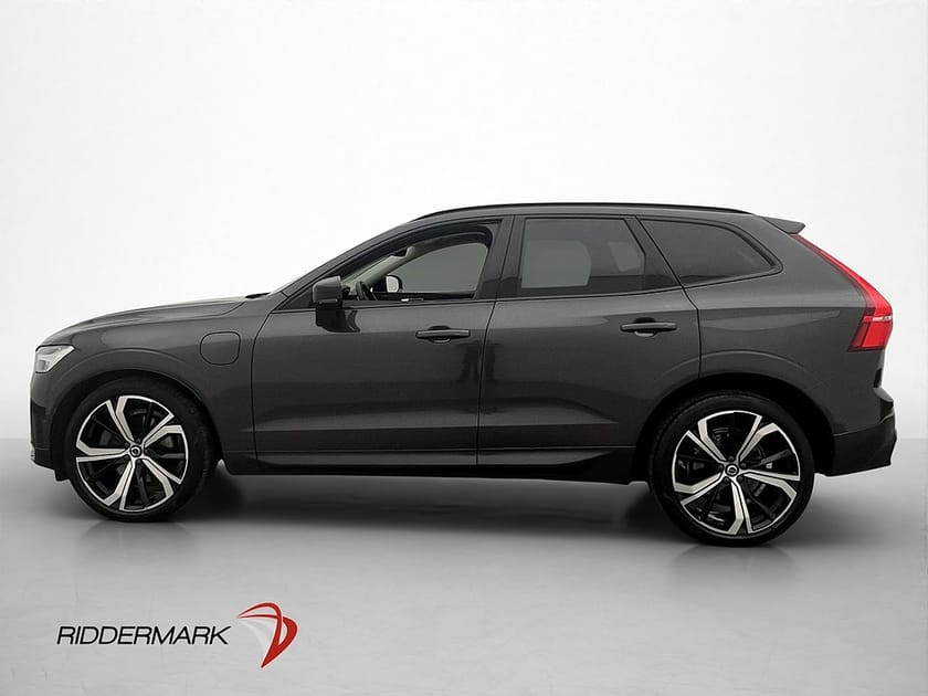 Bild 4 av Volvo XC60 T8 AWD Ultimate Dark Luft Pano HUD H/K 360° Drag