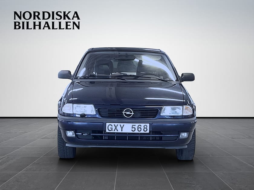 Bild 2 av Opel Astra **RESERVERAD**