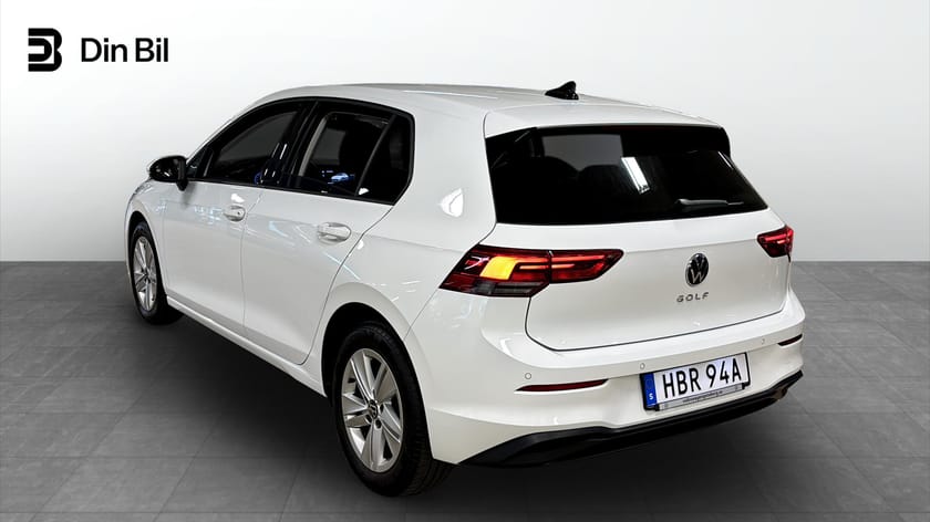 Bild 3 av Volkswagen Golf 1.0 TSI 110 6 vxl/tonade rutor/sensorer/lane assis