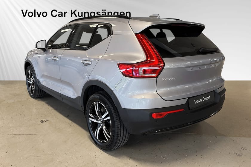 Bild 4 av Volvo XC40 B4 FWD Bensin Plus Dark