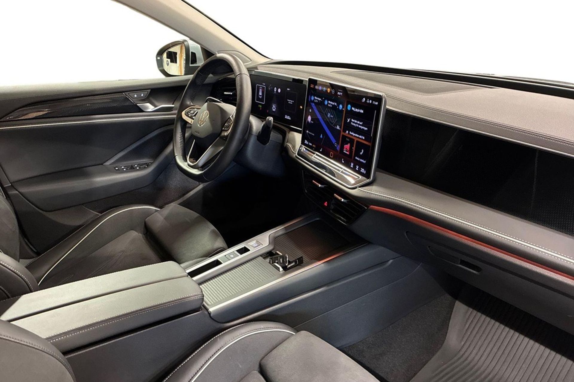 Volkswagen Passat 2025, bild 6/10
