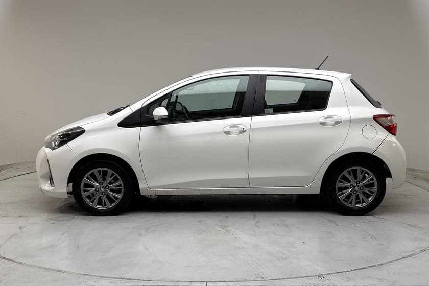 Bild 2 av Toyota Yaris Hybrid 1.5 5dr (101hk)