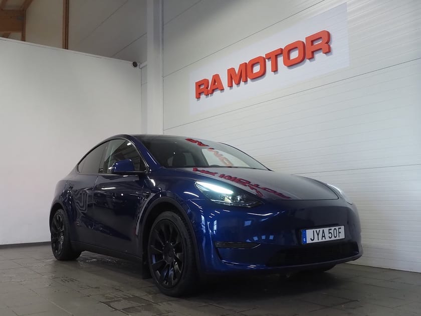 Bild 3 av Tesla Model Y Long Range AWD 514hk | Dragkrok |Panoramaglastak |