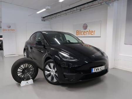 Tesla Model Y Long Range AWD V-Däck ingår Drag-Skinn-Pano-Kamera-Navi