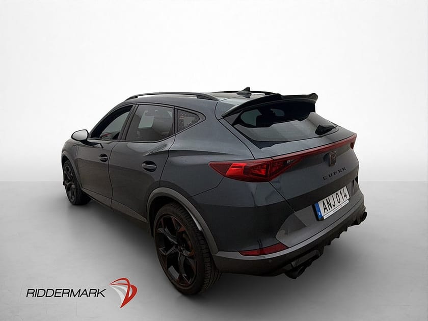Bild 4 av CUPRA Formentor VZ e-Hybrid 245hk Cockpit Kamera Dragkrok