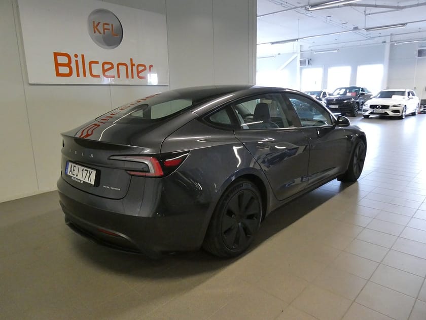 Bild 4 av Tesla Model 3 Long Range AWD Pano-360°-Navi-Autopilot-SoV