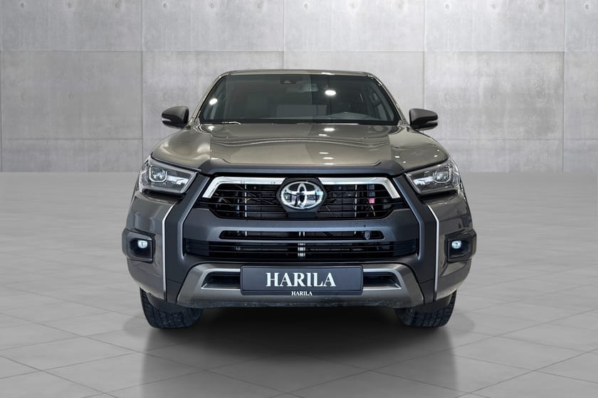 Bilde 2 av Toyota Hilux Dobbelcab SR+ med kapell og Defa pakke