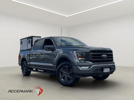 Ford F-150 SuperCrew Lariat Sport V8 4x4 HUNDKÅPA Pano B&O Skinn Moms