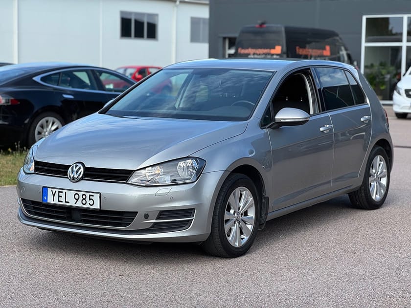 Bild 2 av Volkswagen Golf 1.2 TSI Automat Kamera Sensorer Drag Värmare