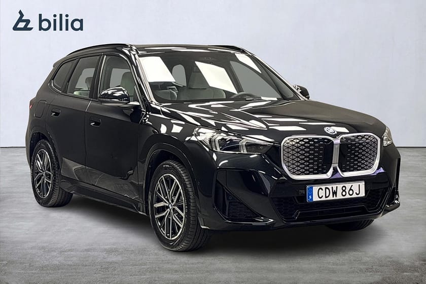 Bild 1 av BMW iX1 xDrive30 M Sport Business Edition Head-Up-Display