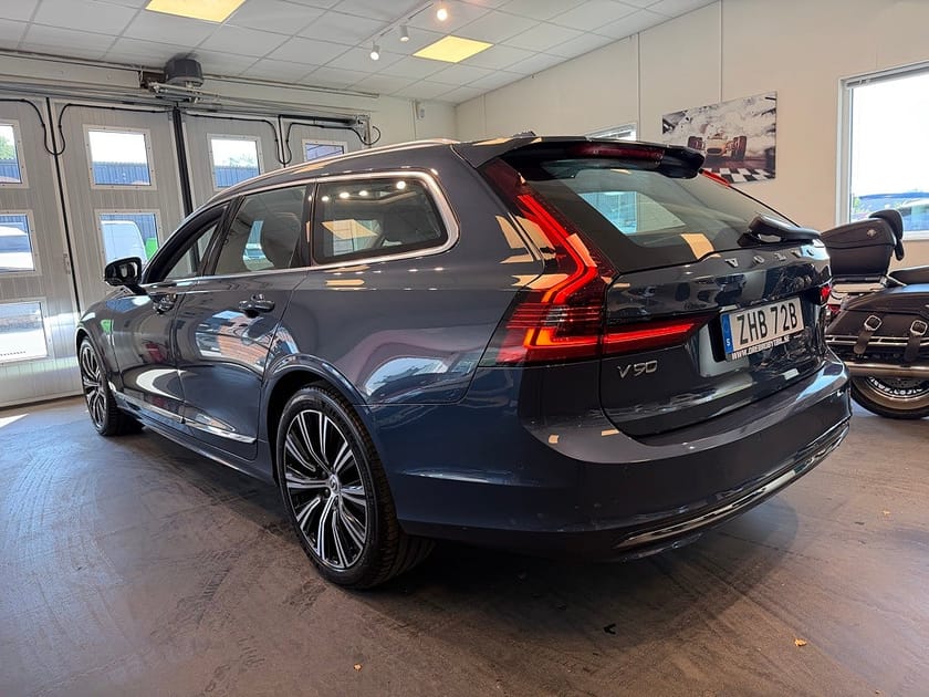 Bild 4 av Volvo V90 B4 Mildhybrid Inscription Pano H/K Gps Värmare SE SPEC
