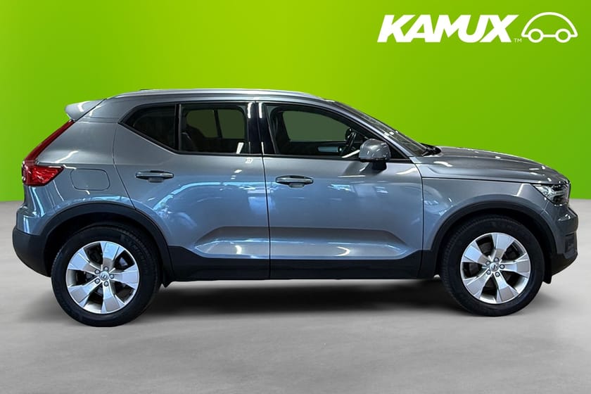 Bild 2 av Volvo XC40 D3 AWD 150hk Momentum Värmare Kamera Nyservad