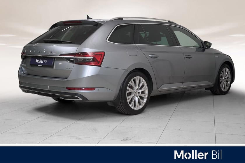 Bilde 2 av Škoda Superb Stasjonsvogn Sup3fl stv l&k d200 dsg4x4kamp