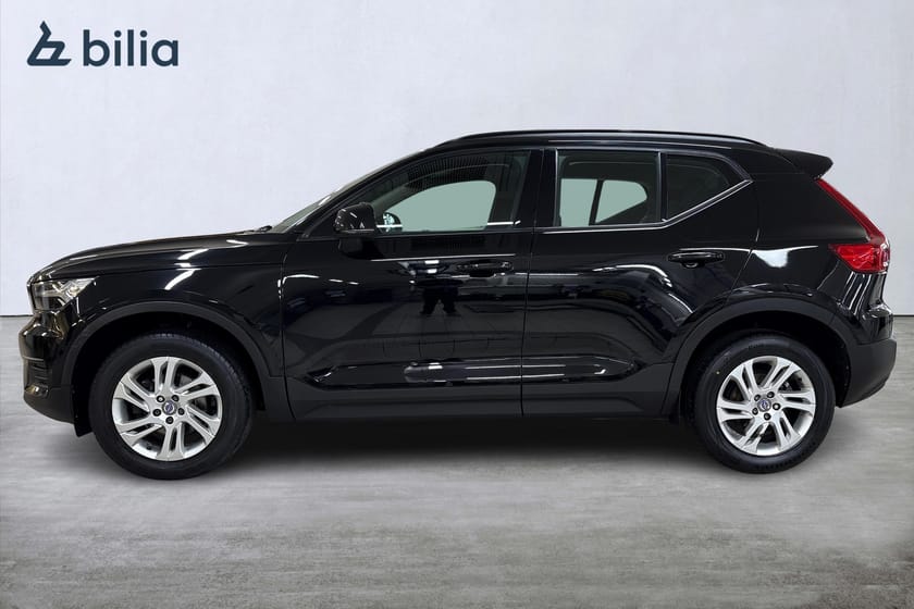 Bild 3 av Volvo XC40 T2 FWD Momentum Core/ Bränslevärmare/ Driver alert control/ Sensor bak