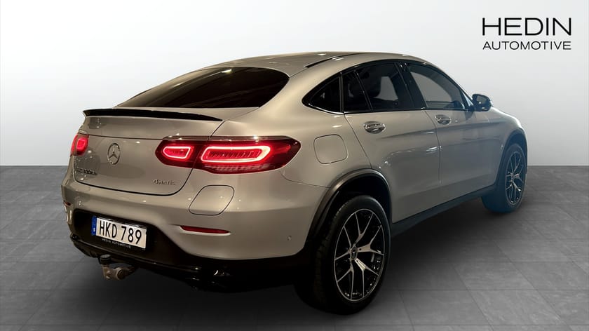 Bild 2 av Mercedes-Benz GLC 300 de Coupé 4MATIC AMG / 360° / Night