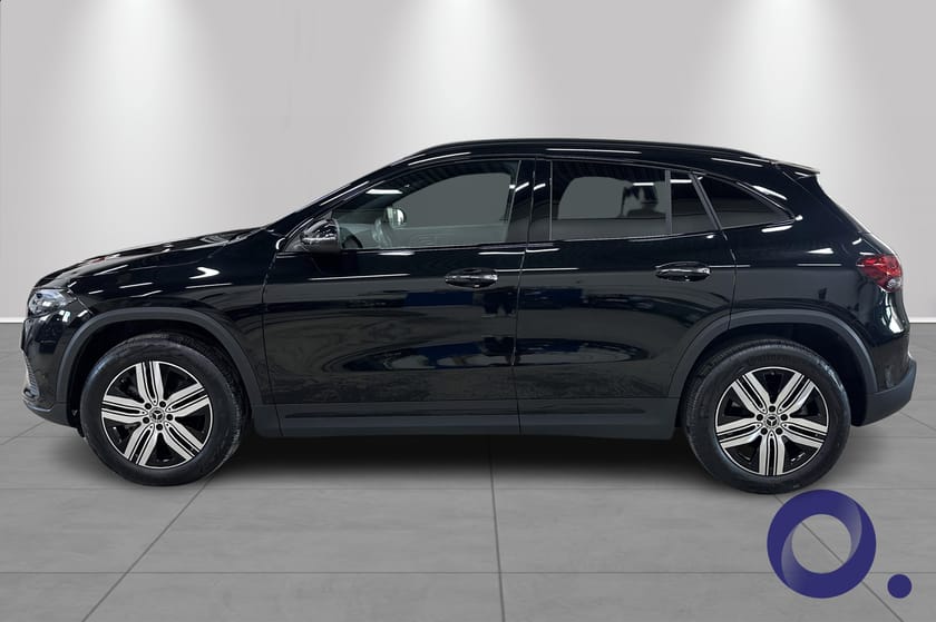Bilde 2 av Mercedes-Benz EQA 300 4MATIC 4 MATIC,NATTPAKKE,HENGERFESTE,EL.SETER