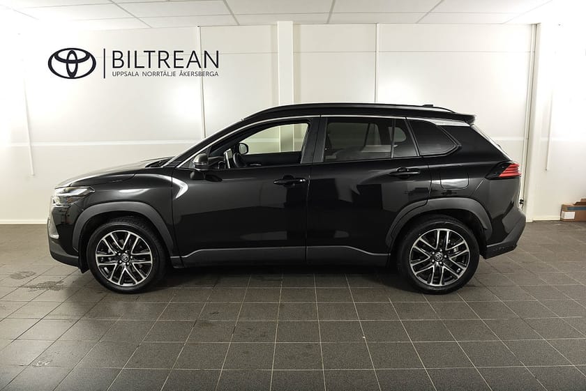 Bild 2 av Toyota Corolla Cross Hybrid AWD-i 2,0 Elhybrid AWD Style *Facelift* Vinterhjul