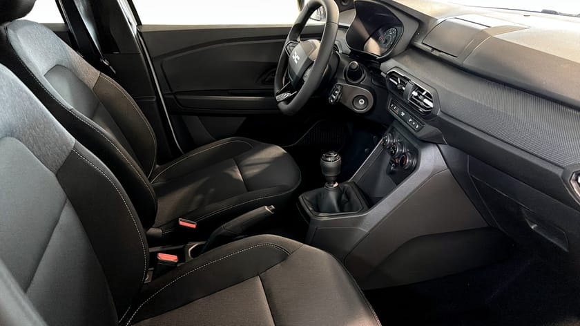 Bild 3 av Dacia Sandero ESSENTIAL TCE 100