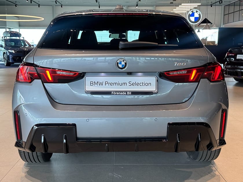 Bild 5 av BMW 120 M Sport Rattvärme Tonade rutor Driving Assistant
