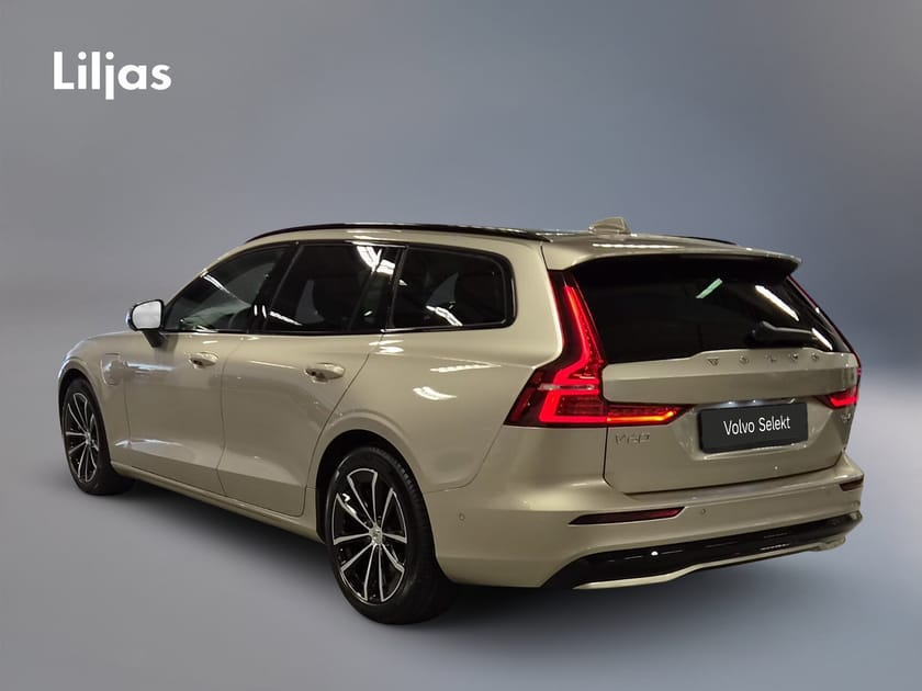 Bild 4 av Volvo V60 T6 AWD Plus Dark Nordic Edition/Sommarkampanj/