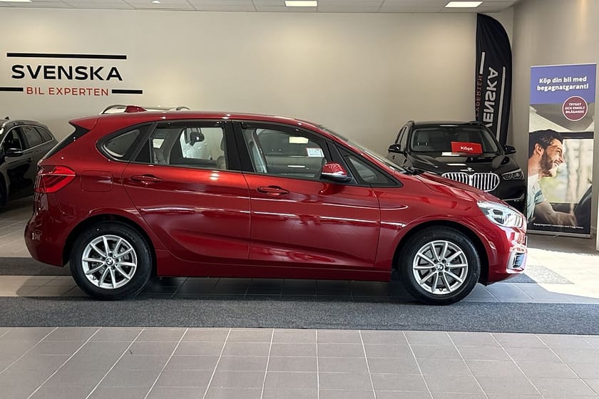 Bild 2 av BMW 218i Active Tourer 136hk Advantage/Navi/Läder/PDC/Låga mil