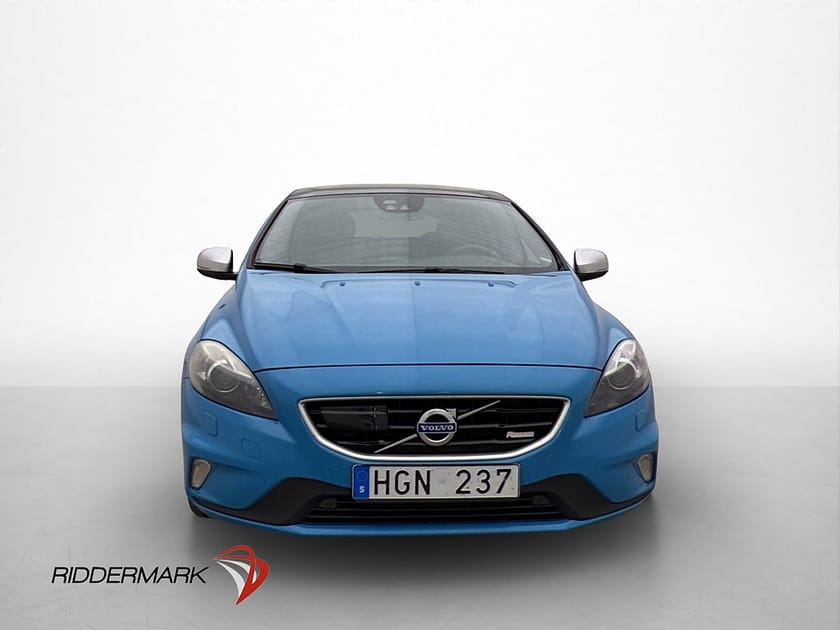 Bild 2 av Volvo V40 T5 R-Design Pano Premium Sound Kamera Drag BLIS