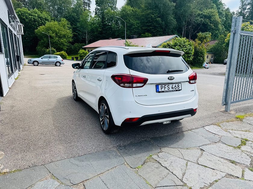 Bild 4 av Kia Carens 1.7 VGT GLS / 7-SITSIG / 6600Mil