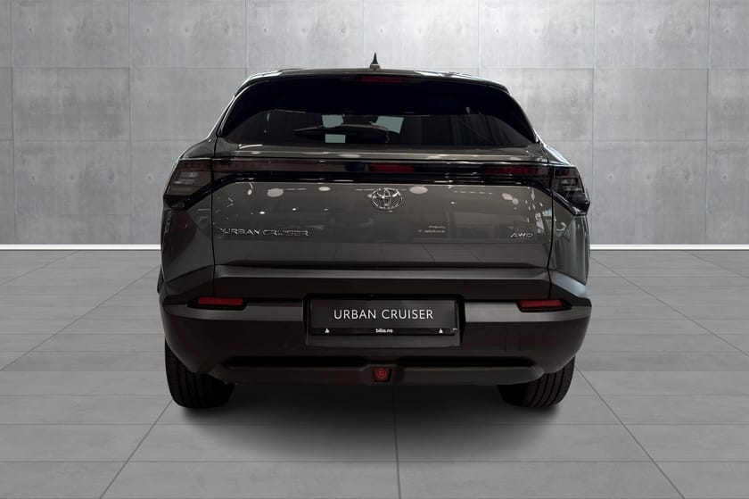 Bilde 4 av Toyota Urban Cruiser SUV 4WD, høy bakkeklaring, EL 395 km rekkevidde