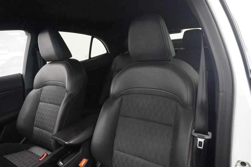 Bild 5 av MG 3 Hybrid+ Lux HEV 1.5 AT 360kam Multiratt