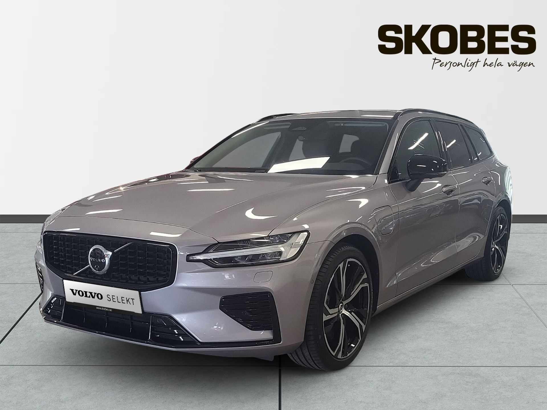 Volvo V60 T6 Plus Dark Nordic Edition 2026, bild 3/23